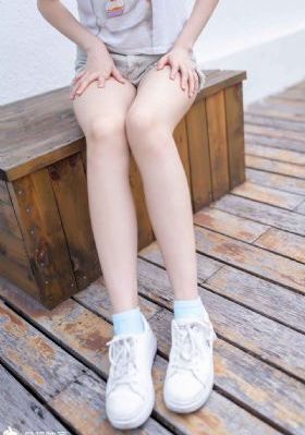 房间里的日本女人