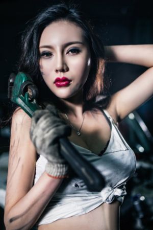 亚洲暴爽av天天爽日日碰